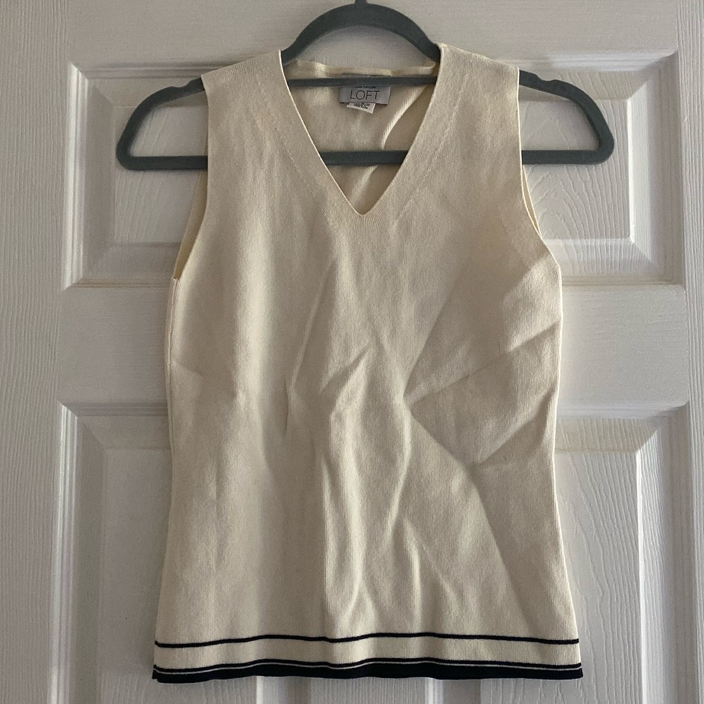 LOFT Rayon and Nylon Top Small